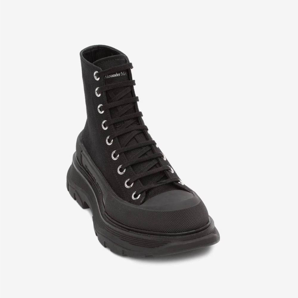 Alexander McQueen Men's Black Lace-Up Boots
